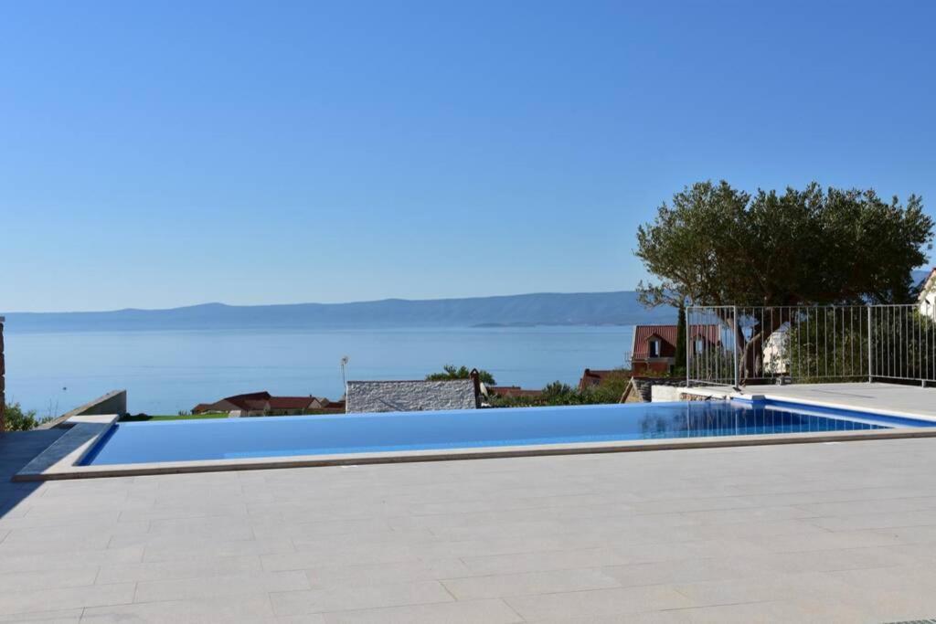 Villa Katarina - Infinity Pool With Amazing View Bol Exterior photo